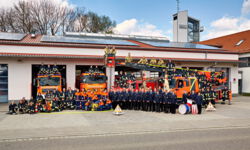 Gruppenfoto zum 150-Jährigen Jubiläum